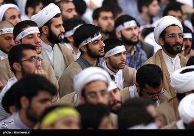 Tehran's Seminaries' Students Meet Leader Ayatollah Khamenei