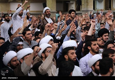لقاء الامام الخامنئی مع طلاب الحوزات العلمیة فی طهران