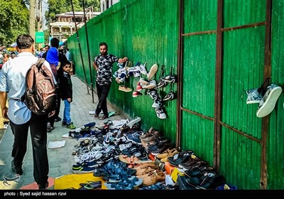 Muslims in Kashmir Preparing to Celebrate Eid Al-Adha