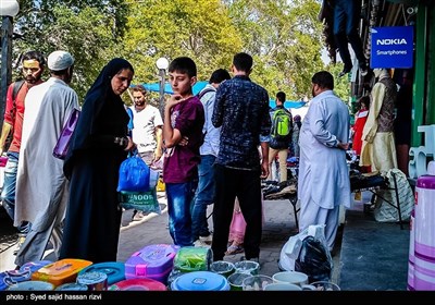 Muslims in Kashmir Preparing to Celebrate Eid Al-Adha