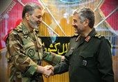 دیدار صمیمی فرمانده کل سپاه با فرمانده جدید ارتش + تصاویر