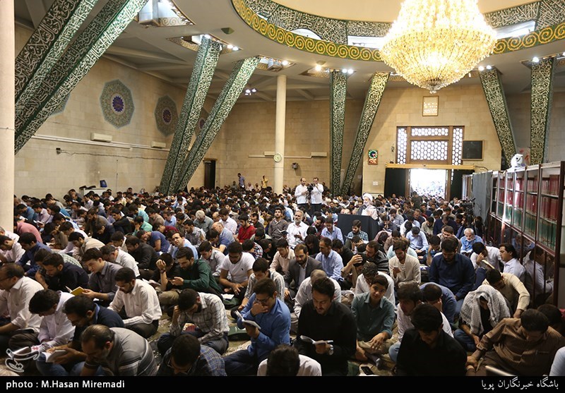 برنامه‌های مذهبی با هدف اسلامی شدن محیط دانشگاه‌ها برگزار می شود