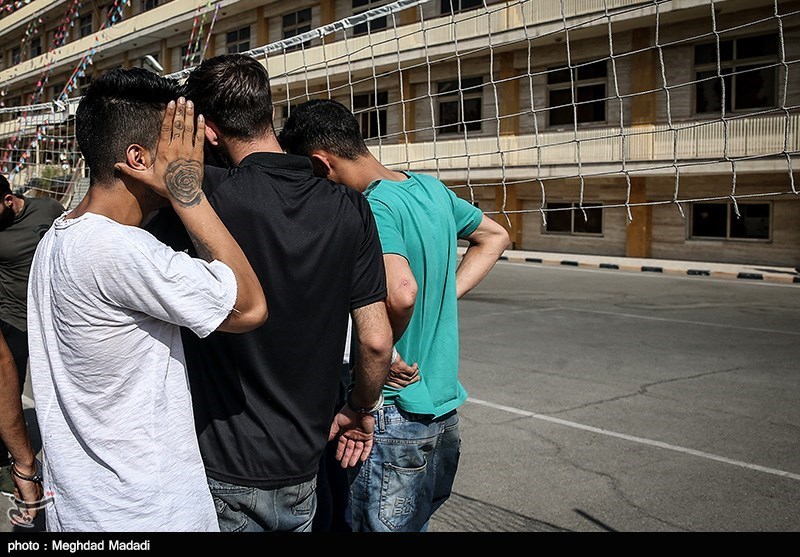 دستگیری و تحویل 63 اوباش زیر 18 سال تهرانی به والدینشان