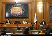 درخواست عضو شورای شهر تهران برای دیدار اعضای شورا با مقام معظم رهبری