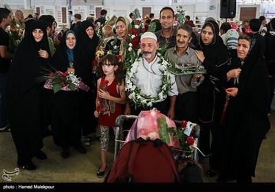 ایرانی حجاج کی پہلی پرواز تہران پہنچ گئی