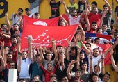 درگیری فیزیکی هواداران با مسئولان بلیت‌فروشی/ جنب و جوش نظرمحمدی و اعتراض دایی به فغانی