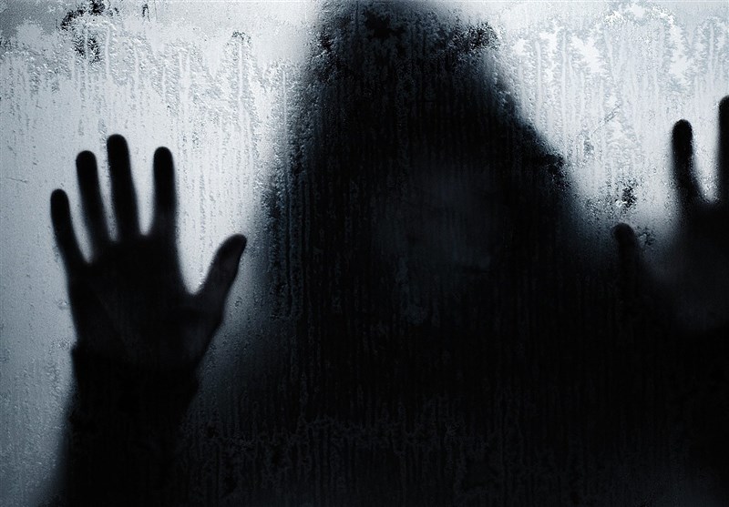 زندانی کردن و تجاوز به دختر 19 ساله در خانه+ عکس