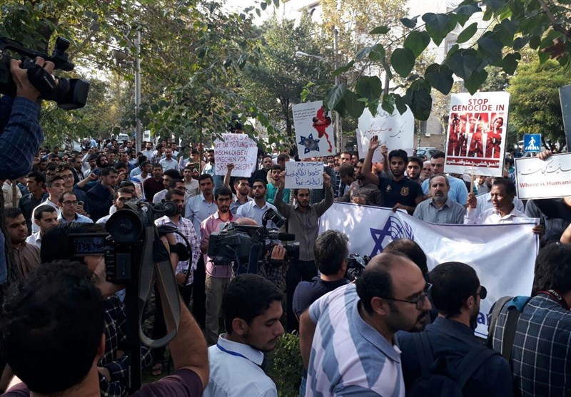 Iranian Students Hold Protest Rally to Condemn Myanmar Genocide
