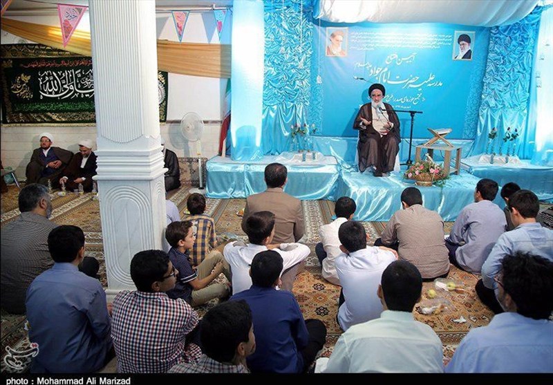 افتتاح مدرسه علمیه امام جواد(ع) در قم به‌روایت تصویر