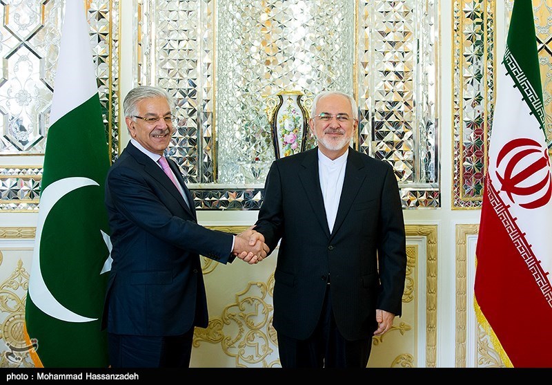 پاک ایران وزرائے خارجہ کی نہایت خوشگوار ماحول میں ملاقات + تصاویر