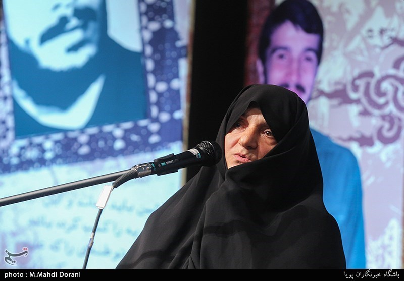 همسر شهید کاوه: شهید کاوه خود را وقف جنگ کرده بود
