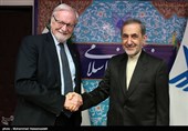 ولایتی: امکان همکاری ایران و استرالیا در منطقه وجود دارد