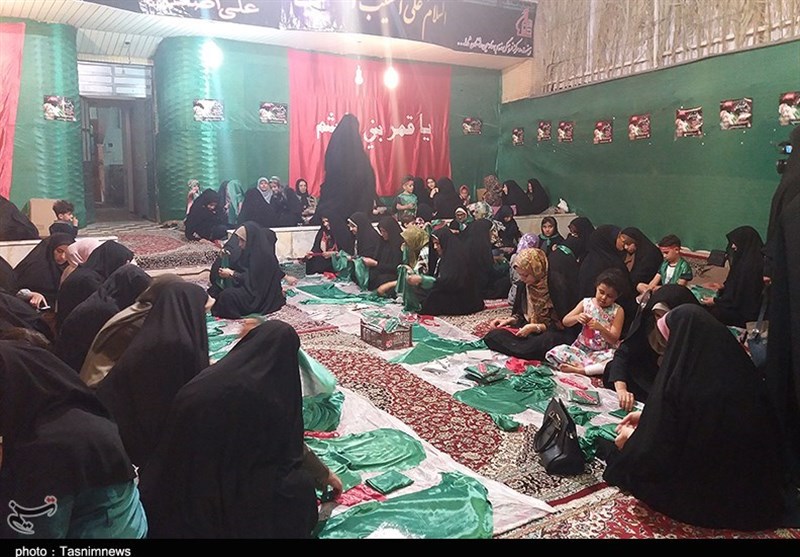 5 هزار دست لباس ویژه همایش شیرخوارگان حسینی کاشان تهیه شده است