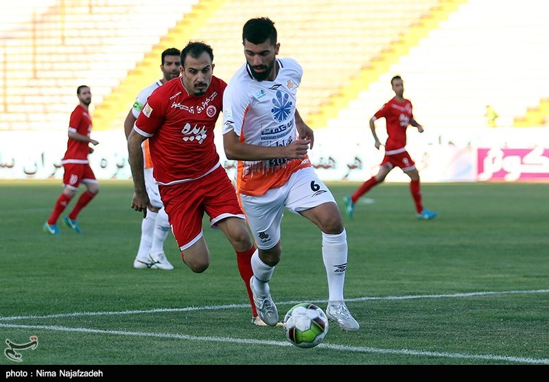 دیدار تیم‌های فوتبال پدیده و سایپا - مشهد