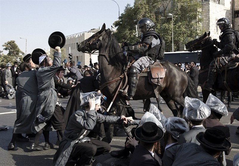 مواجهات عنیفة بین شرطة الاحتلال وحاخامات + فیدیو وصور