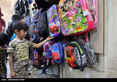 Iranian Students Gearing Up for New School Year