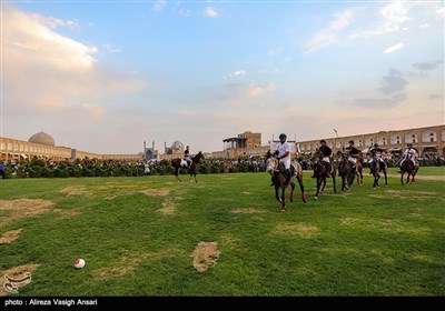 مسابقه چوگان در میدان نقش جهان