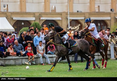 مسابقه چوگان در میدان نقش جهان