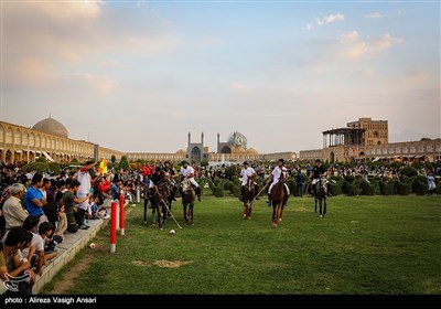 مسابقه چوگان در میدان نقش جهان