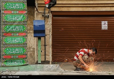 People in Iranian Capital Preparing for Mourning Season of Muharram