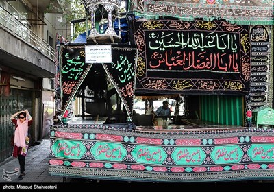 People in Iranian Capital Preparing for Mourning Season of Muharram