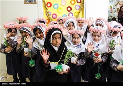 جشن شکوفه ها در همدان