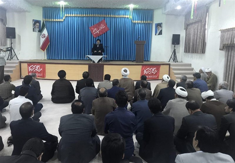 تفکر عاشورایی و بصیرت حسینی باید در جامعه نهادینه شود