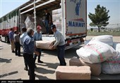 کمک‌های بسیج مردمی رودسر به مناطق زلزله‌زده ‌ارسال شد