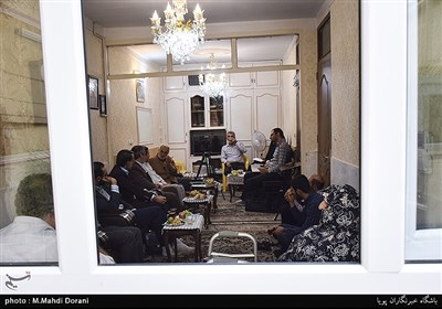 دیدار جامعه قرآنی با خانواده شهید حسن قربانلو