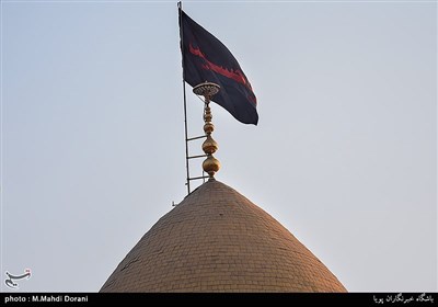 تعویض پرچم گنبد حضرت عبدالعظیم الحسنی(ع)