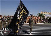رژه نیروهای مسلح یزد به مناسبت آغاز هفته دفاع مقدس برگزار شد+تصاویر