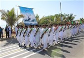 رژه مقتدرانه نیروهای مسلح در 5 شهرستان سیستان و بلوچستان برگزار شد + تصاویر