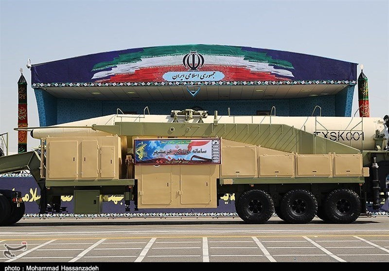 ازاحة الستار عن احدث صاروخ بالیستی ایرانی