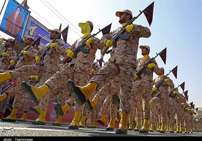 رژه بزرگ نیروهای مسلح در استان کردستان برگزار می‌شود