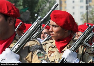 رژه بزرگ نیروهای مسلح در استانها - 1
