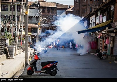 درگیری نمازگزاران و پلیس - کشمیر