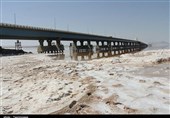 توفان‌های نمکی دریاچه ارومیه 12 شهرستان آذربایجان‌شرقی را تحت تأثیر قرار داد