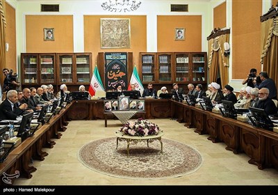 اولین جلسه مجمع تشخیص مصلحت نظام به ریاست آیت‌الله هاشمی شاهرودی