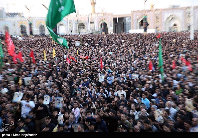 حرم امام رضا علیہ السلام میں لاکھوں عزاداروں کا اجتماع