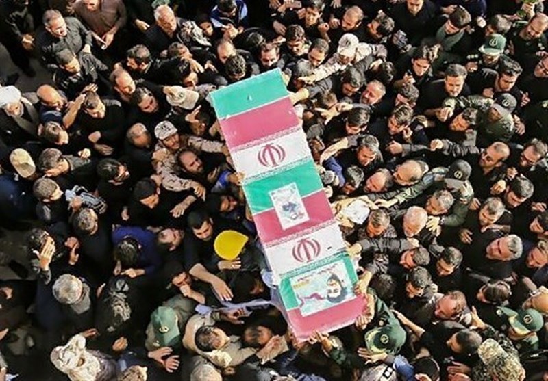 حماسه اصفهانی‌ها در استقبال از پیکر ‌شهید حججی به روایت تصویر