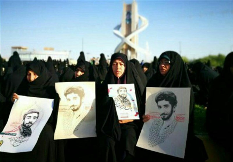 حضور بانوان ایرانی در مراسم تشییع شهید حججی+عکس