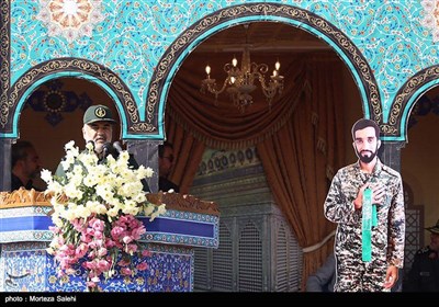 Mass Funeral Held for Iconic Martyr Hojaji in Central Iran
