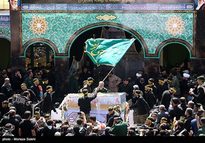 مراسم خاکسپاری پیکر مطهر شهید محسن حججی در گلزار شهدای نجف‌آباد - اصفهان