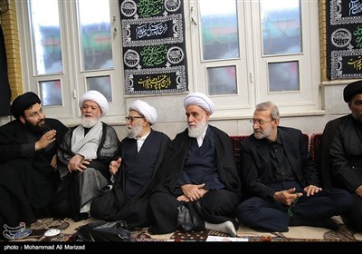 حضور رئیس مجلس شورای اسلامی درعزاداری بیت مرحوم آیت الله موسوی اردبیلی