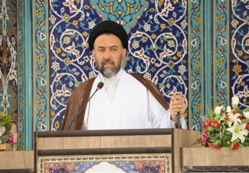 تهران| عدم سازش‌ و مذاکره با دشمن استمرار در مسیر امام خمینی(ره) است