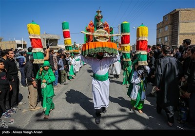 کاروان نمادین ورود به کربلا در خمینی شهر