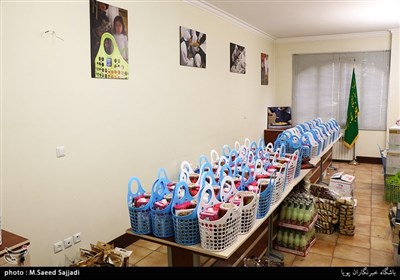 توزیع بسته های غذایی در مناطق محروم تهران