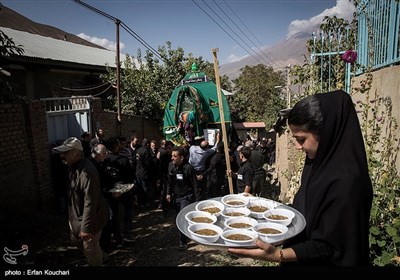 آیین سنتی نخل گردانی در روستای نوا