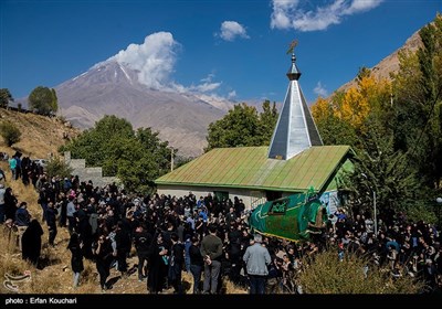 آیین سنتی نخل گردانی در روستای نوا