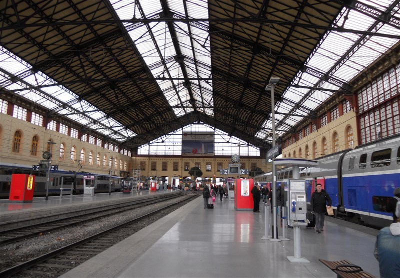 French Army Shoots Man Dead at Train Station
